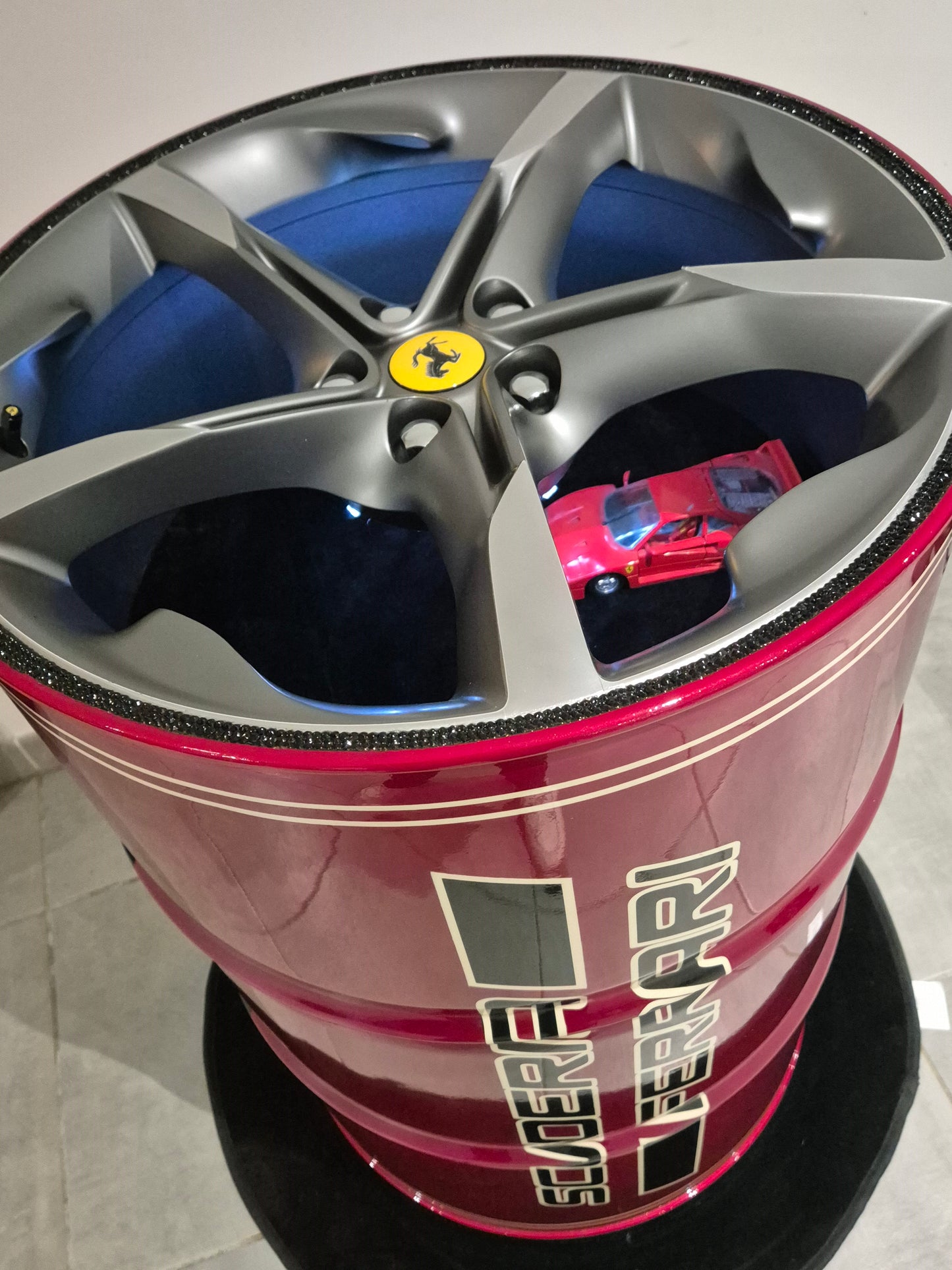 LE SF90